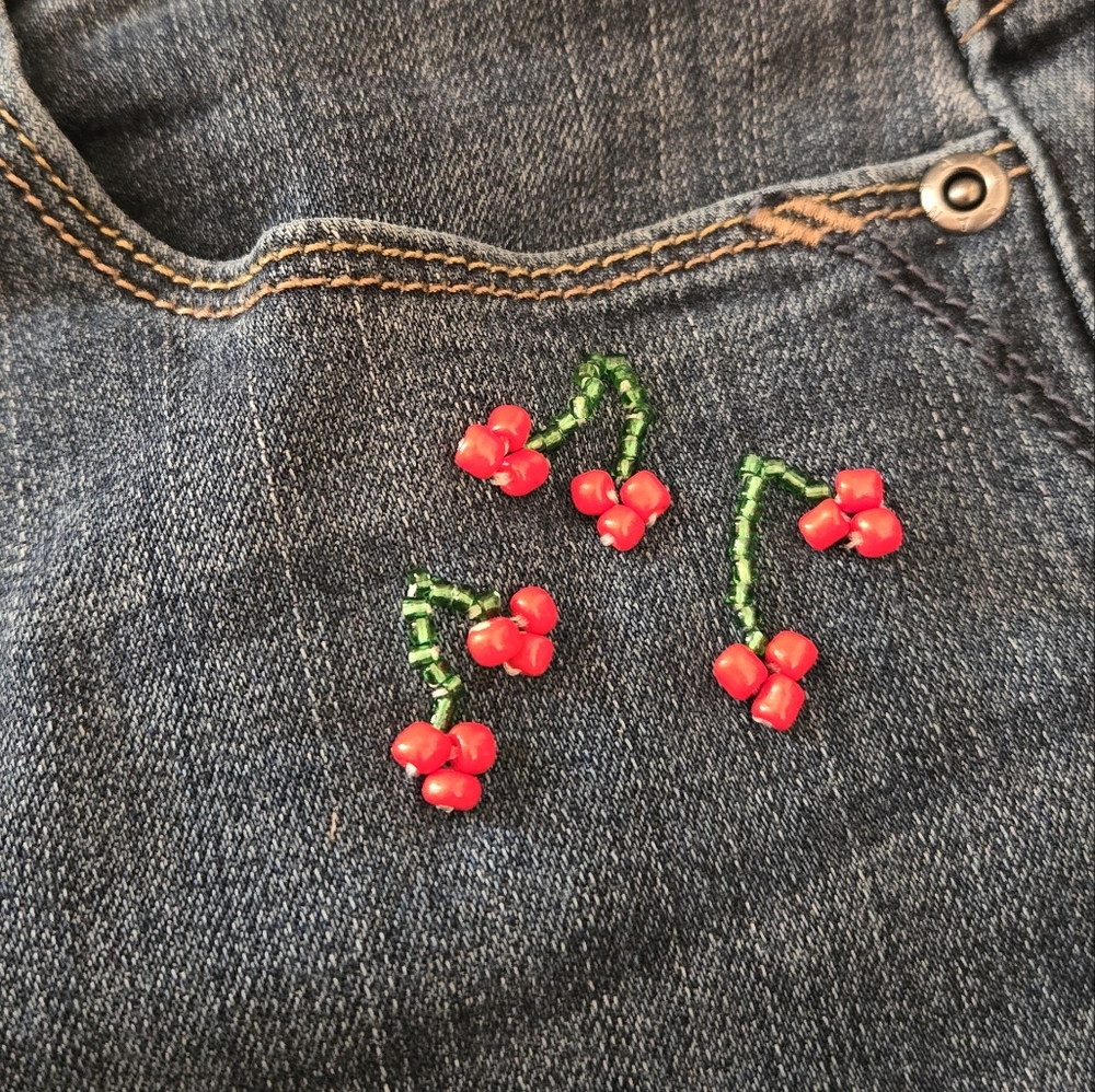 Santana Cropped Jeans - Custom Cherry Beaded Ankle Jeans Size 10